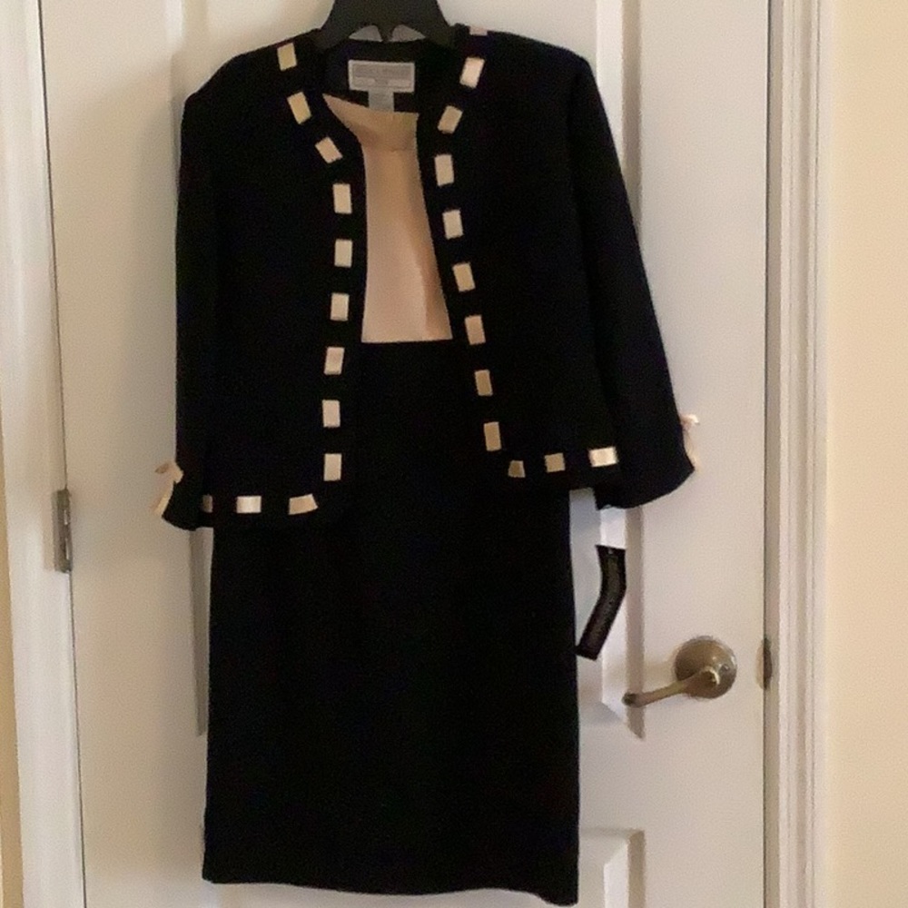 NWT Jessica Howard 2 pc Dress with jacket, 6P